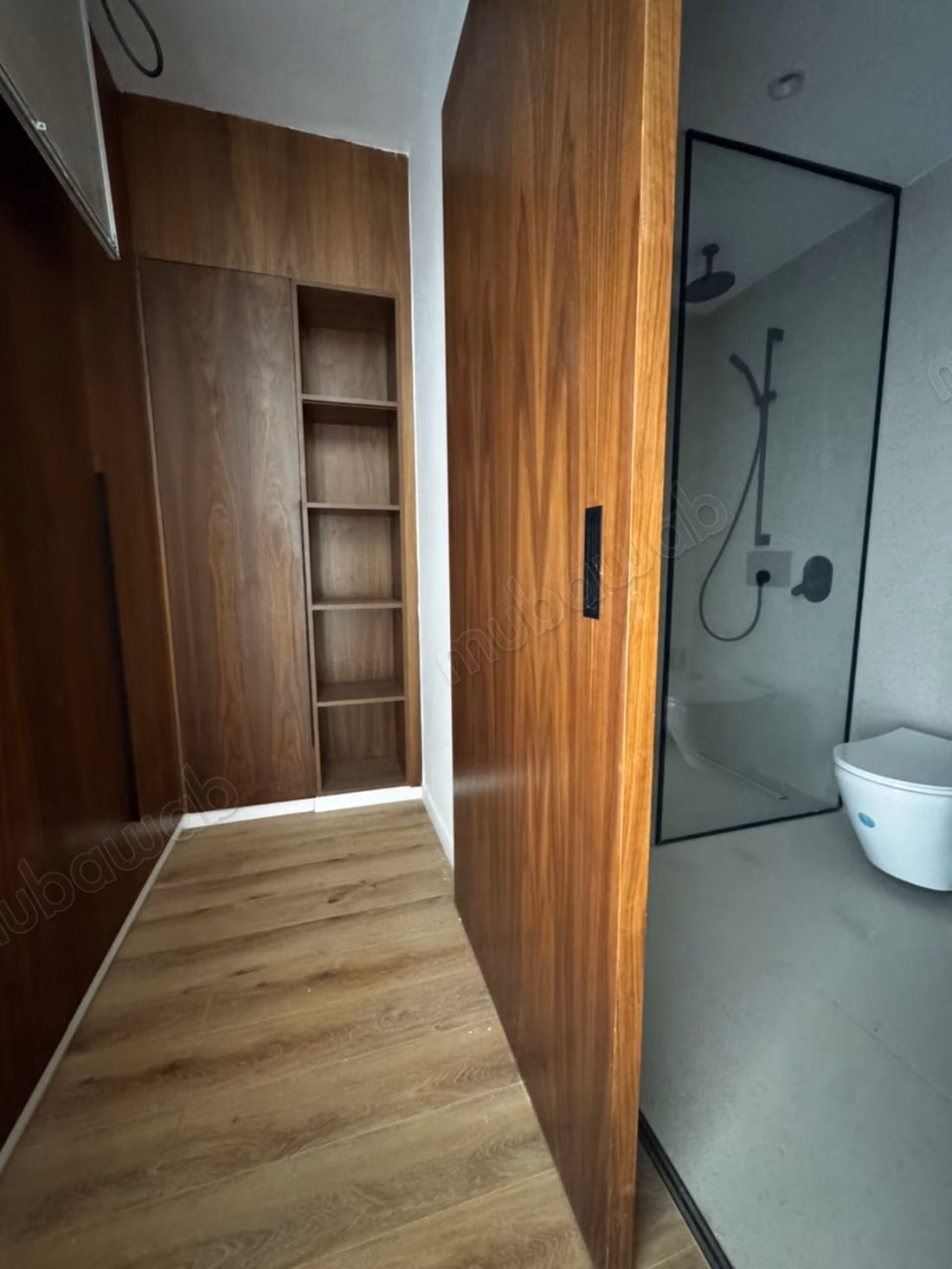 Appartement en location à Souissi. 2 chambres. Avec ascenseur et terrasse