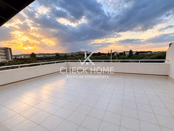 Location annuelle S2 avec grande terrasse Mrezga