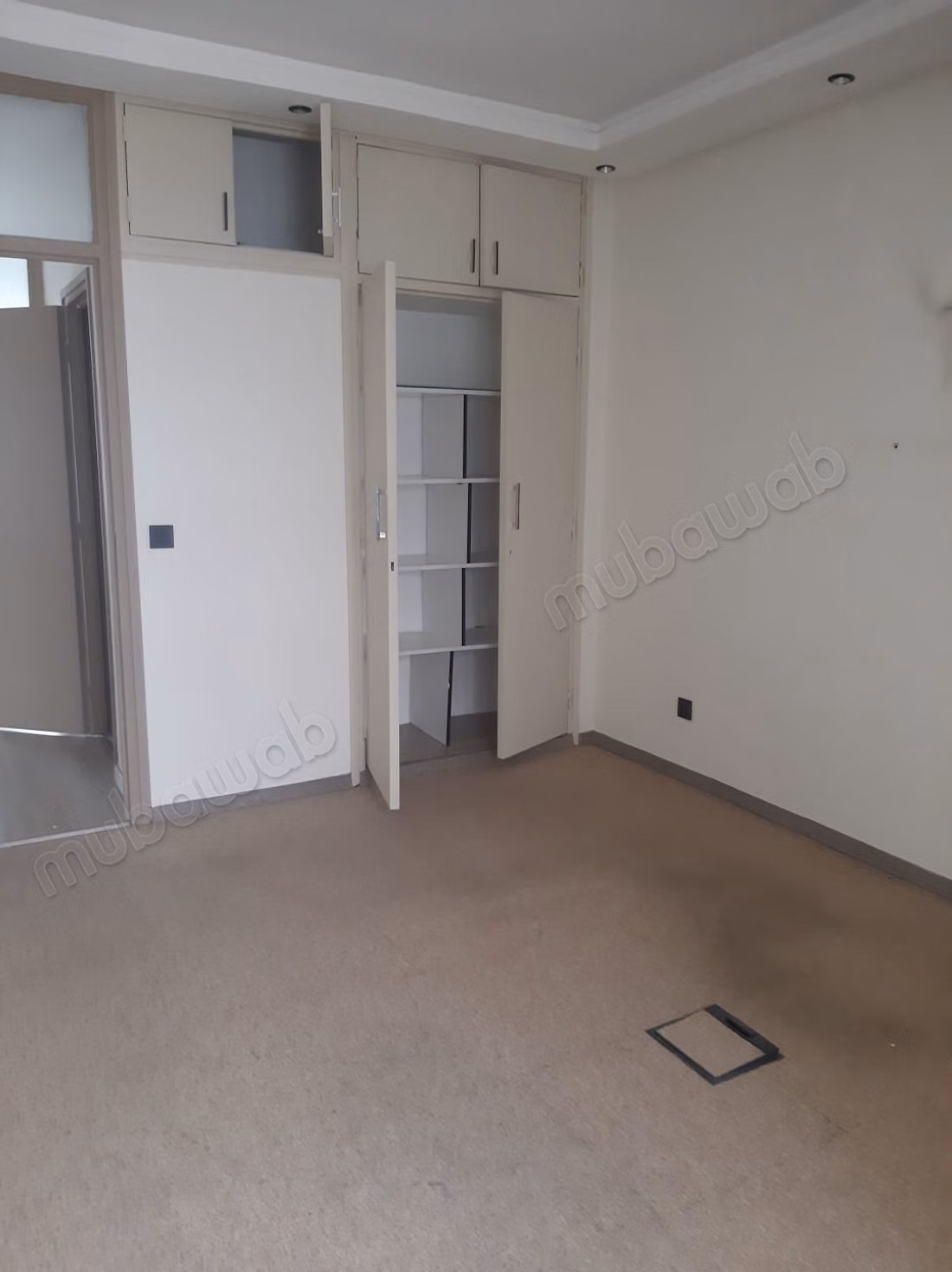 Bureau en location sur Hassan 
quartier Administratif