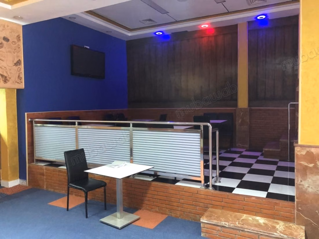 À VENDRE – Restaurant 140 m² équipé, Hamria centre Meknès