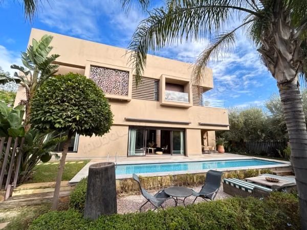 Superbe villa 4 ch à louer 
Amelkis 1
