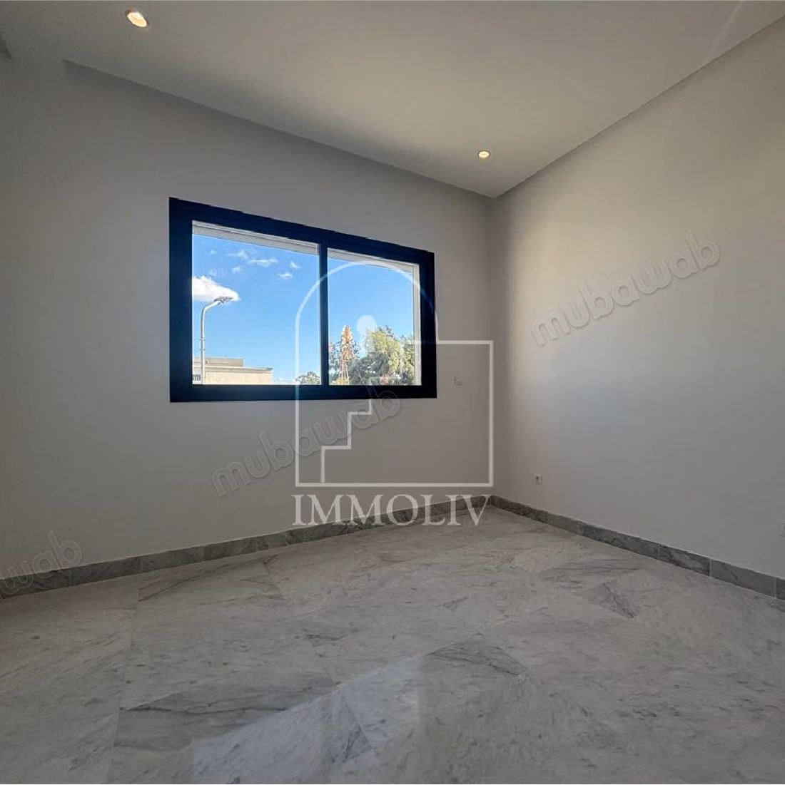 A vendre un Appartement S2 neuf à Chotrana 3