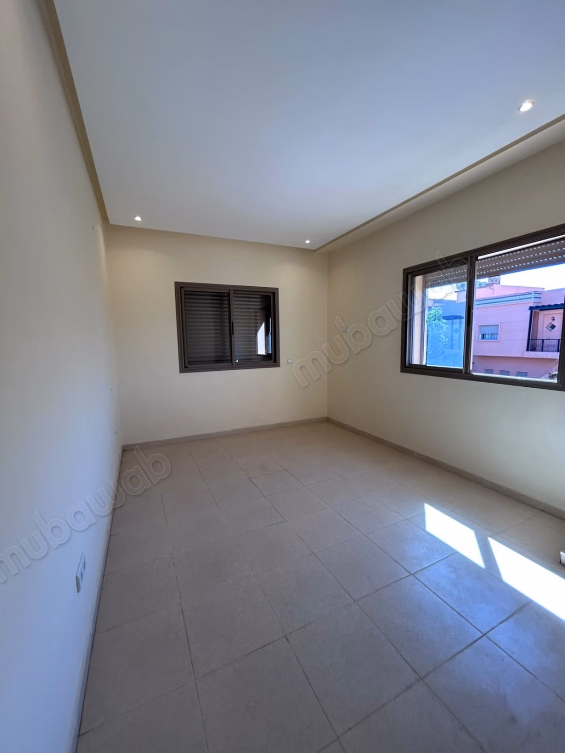 Villa Vide à la Location à Targa 
Marrakech