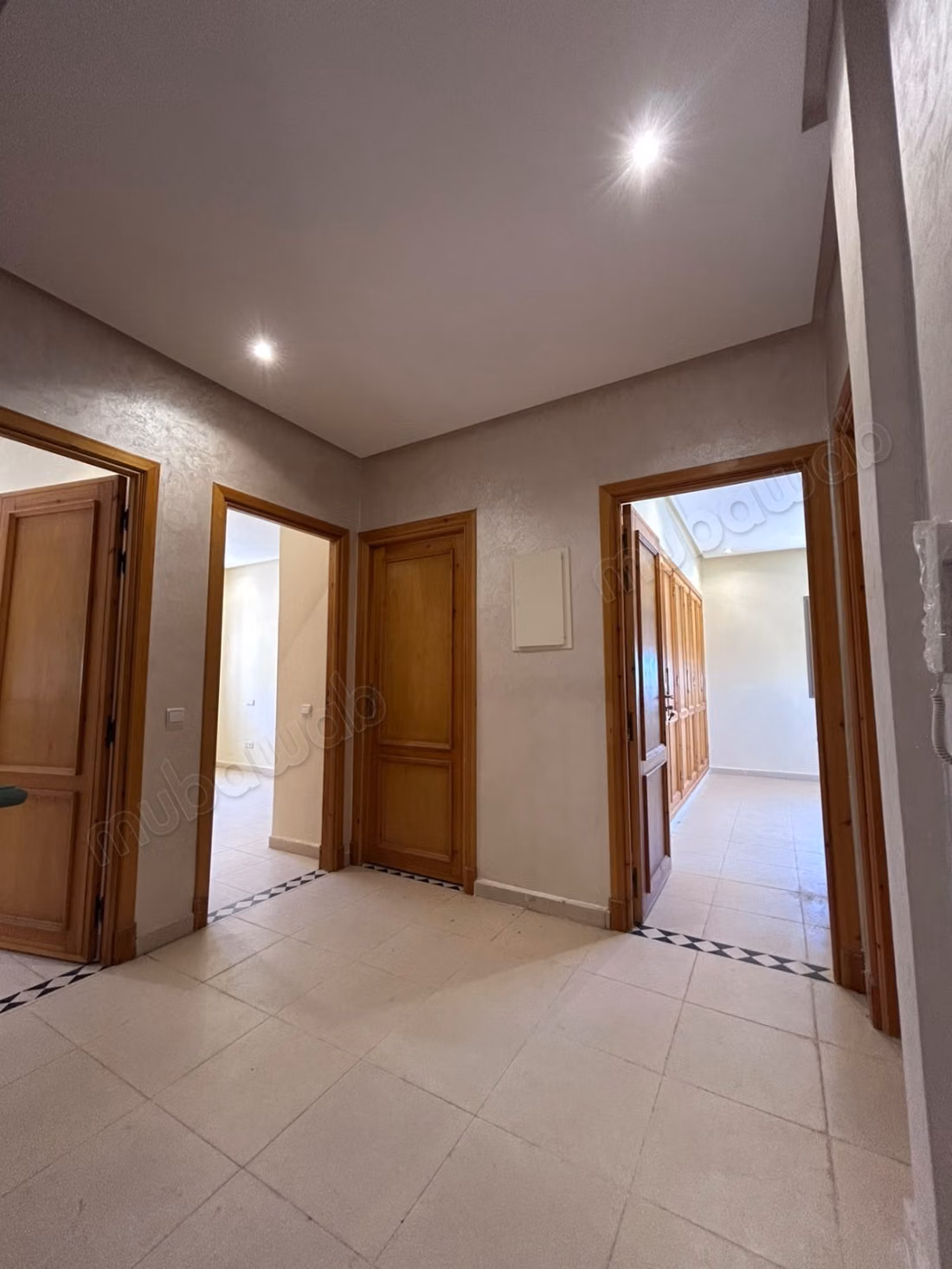 Villa Vide à la Location à Targa 
Marrakech