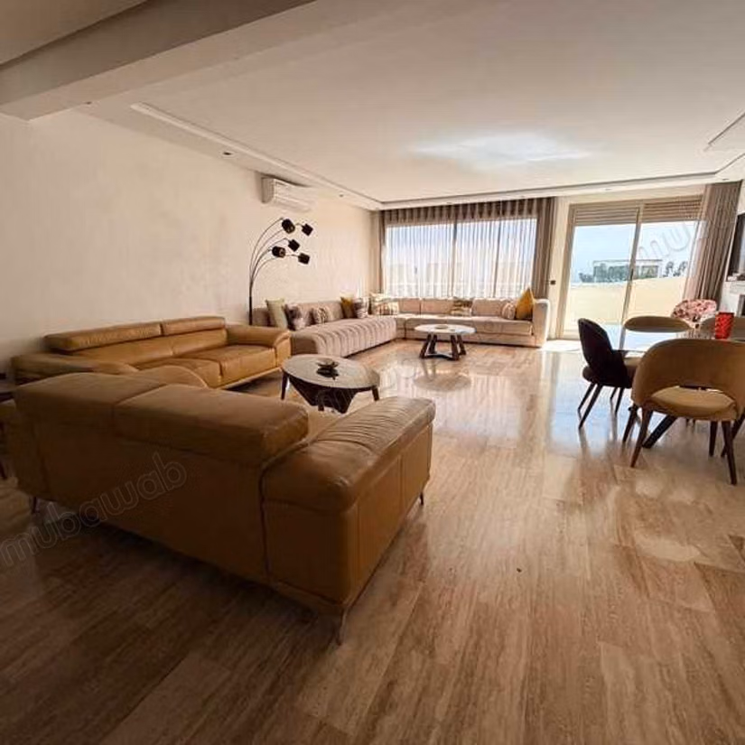 Appartement à Louer de 150.0 m² à Casablanca, Val Fleuri