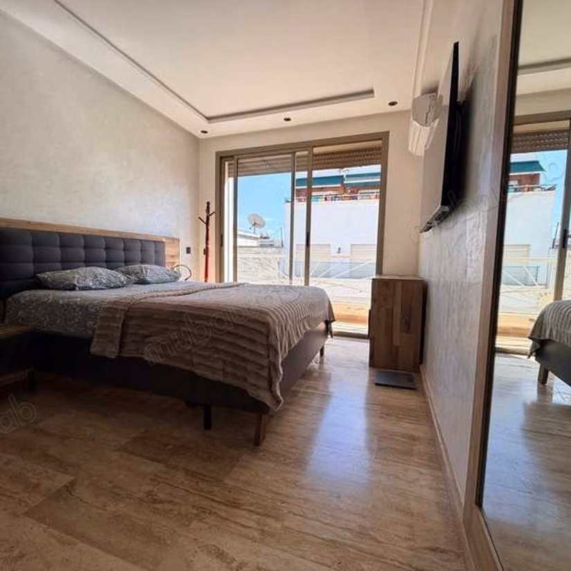 Appartement à Louer de 150.0 m² à Casablanca, Val Fleuri