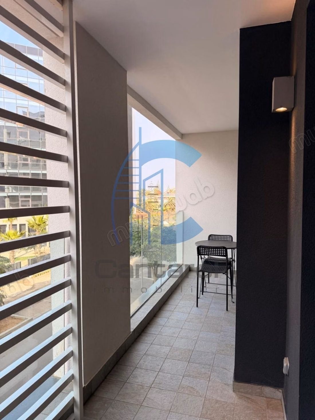 À louer studio neuf meublé de 60m² à cfc