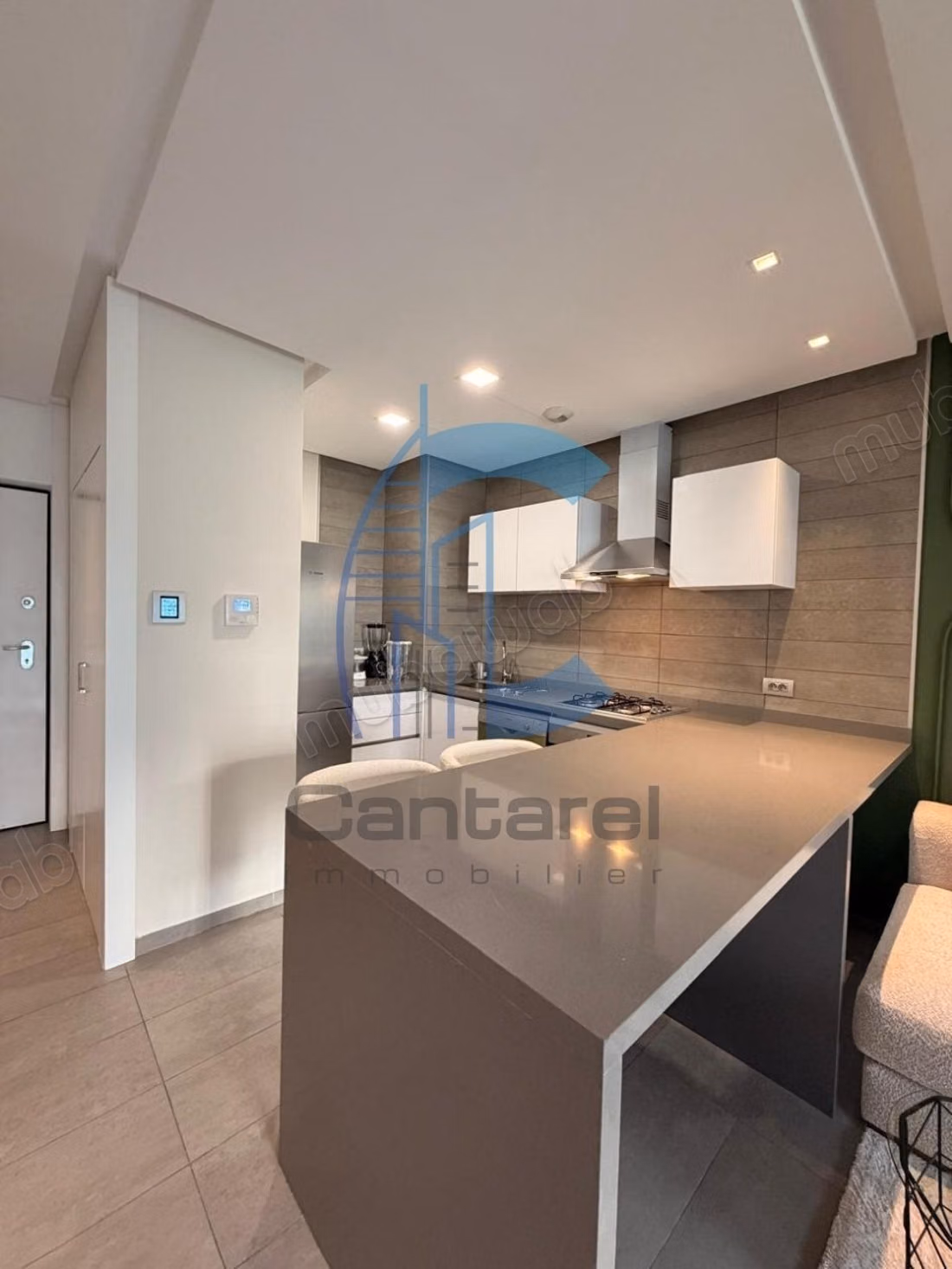 À louer studio neuf meublé de 60m² à cfc
