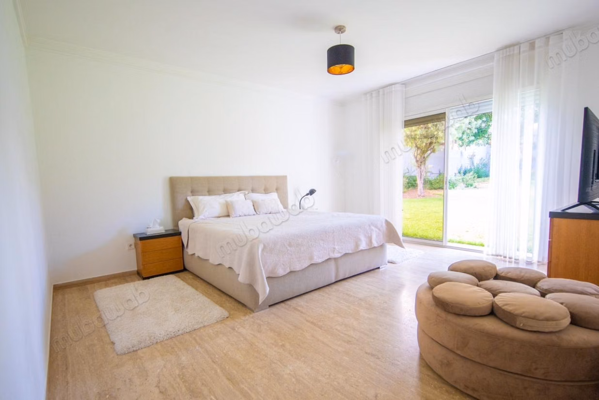Villa de una planta con piscina en alquiler - Souissi