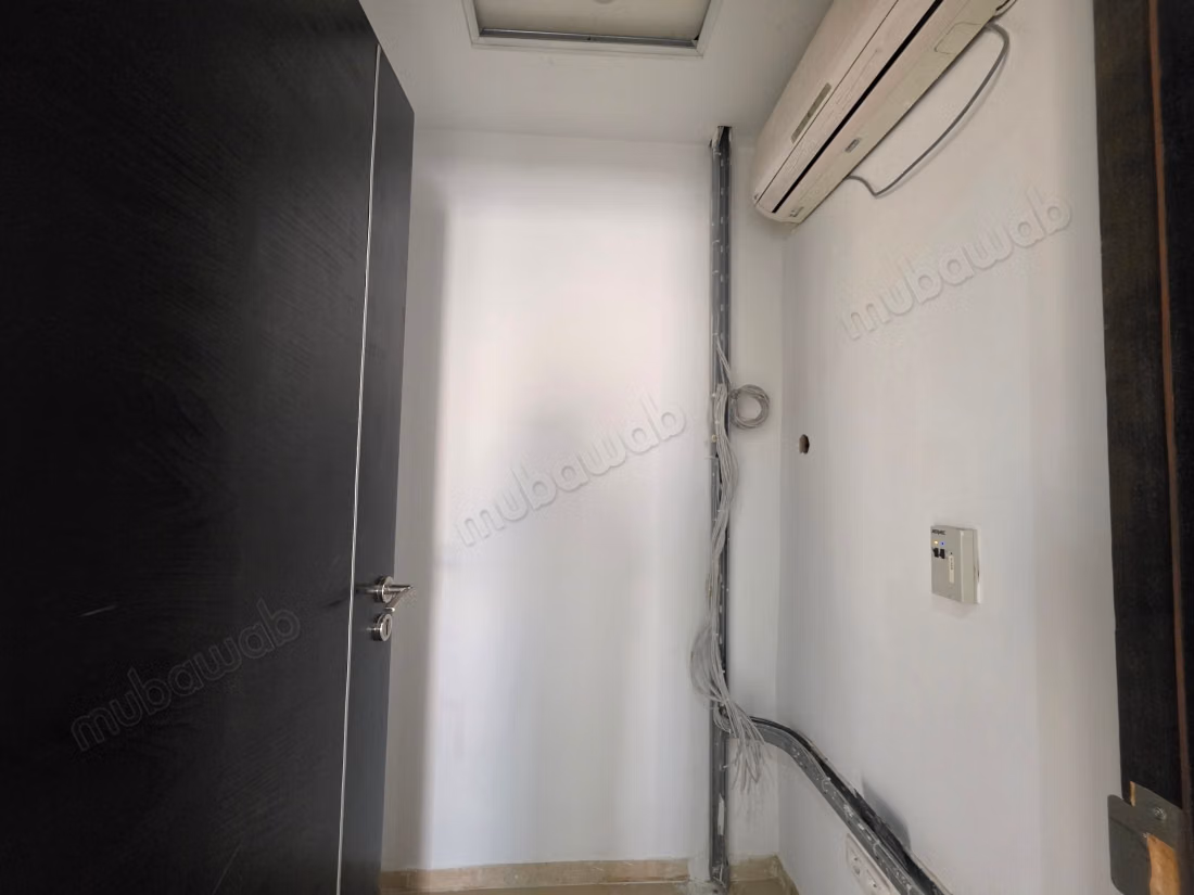 À louer un bureau de 143 m² au lac 1