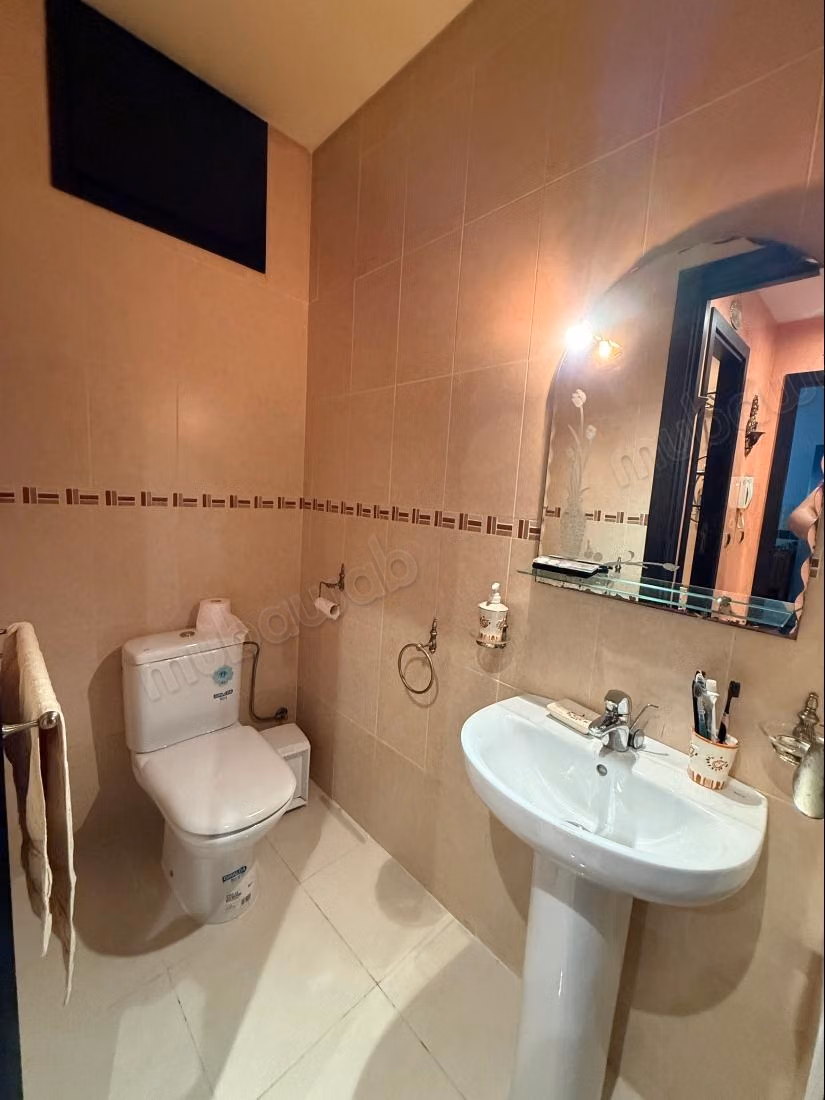 Appartement à louer à Agdal. 
Superficie 90 m². 
Bien meublé