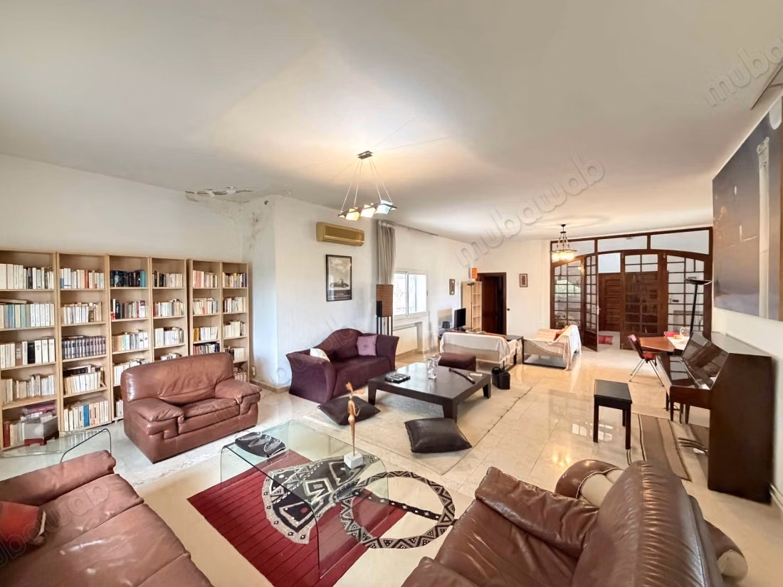 A vendre villa titrée 1653 m² à El Menzah 9B