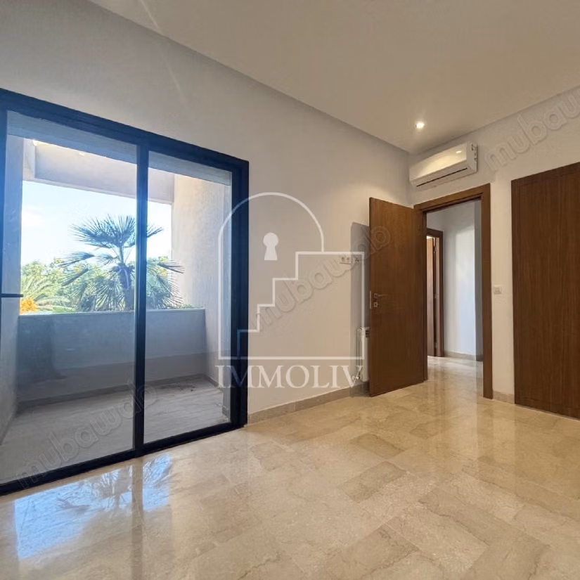 A vendre un Appt S2 neuf à Chotrana 3