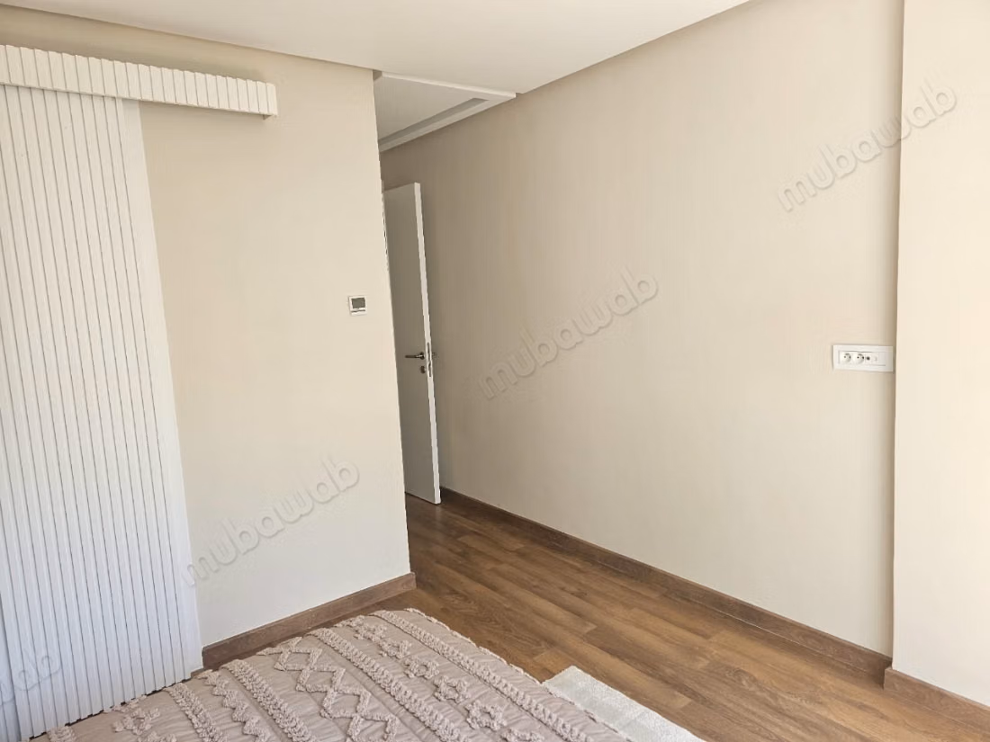 À vendre – appartement meublé quasi neuf leautey