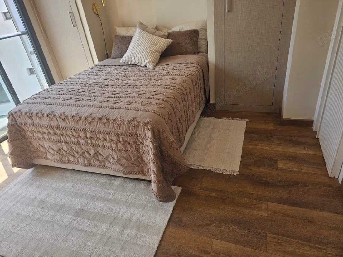 À vendre – appartement meublé quasi neuf leautey