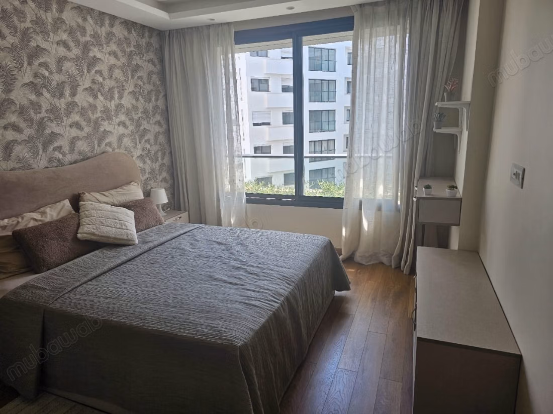 À vendre – appartement meublé quasi neuf leautey