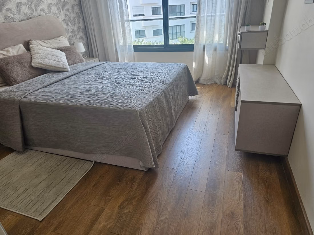 À vendre – appartement meublé quasi neuf leautey