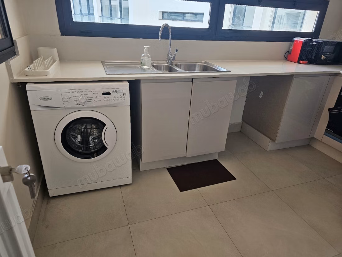 À vendre – appartement meublé quasi neuf leautey