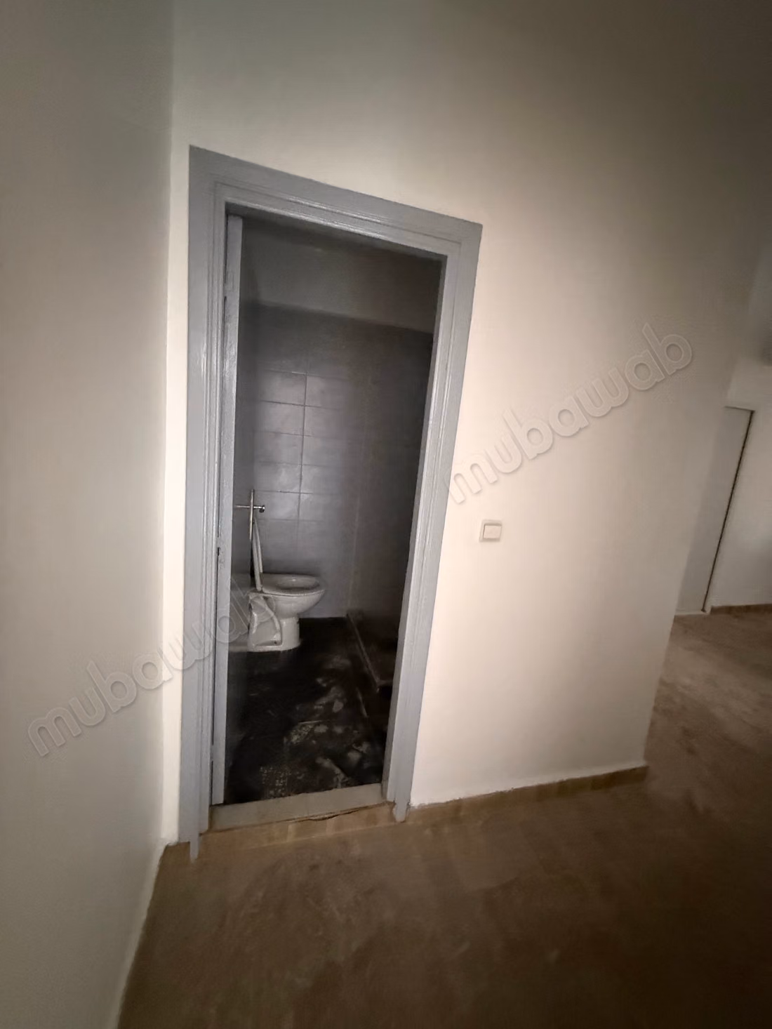 Bureaux en location à Guéliz. Surface de 120 m². Porte blindée et résidence sécurisée