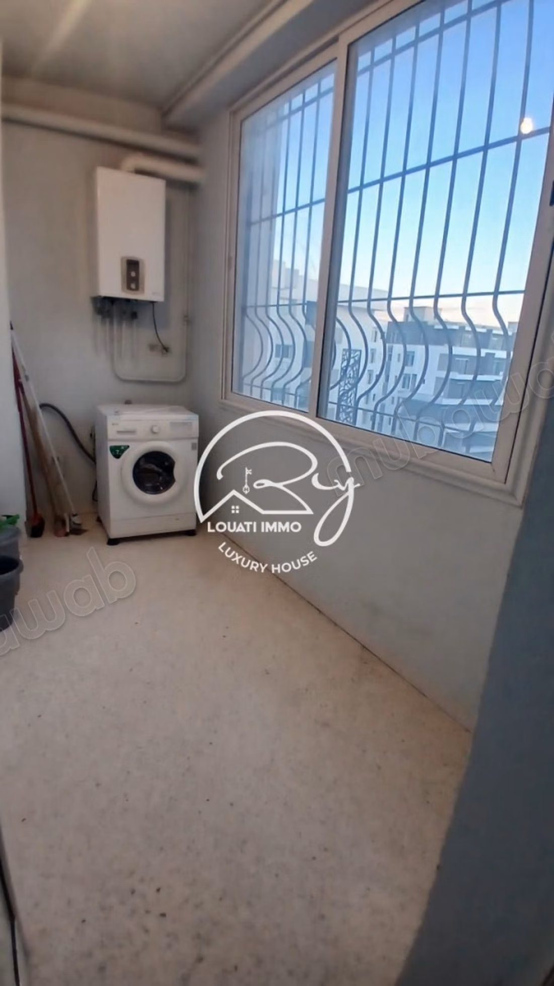 A louer un appartement s4 à Cité el Wahat