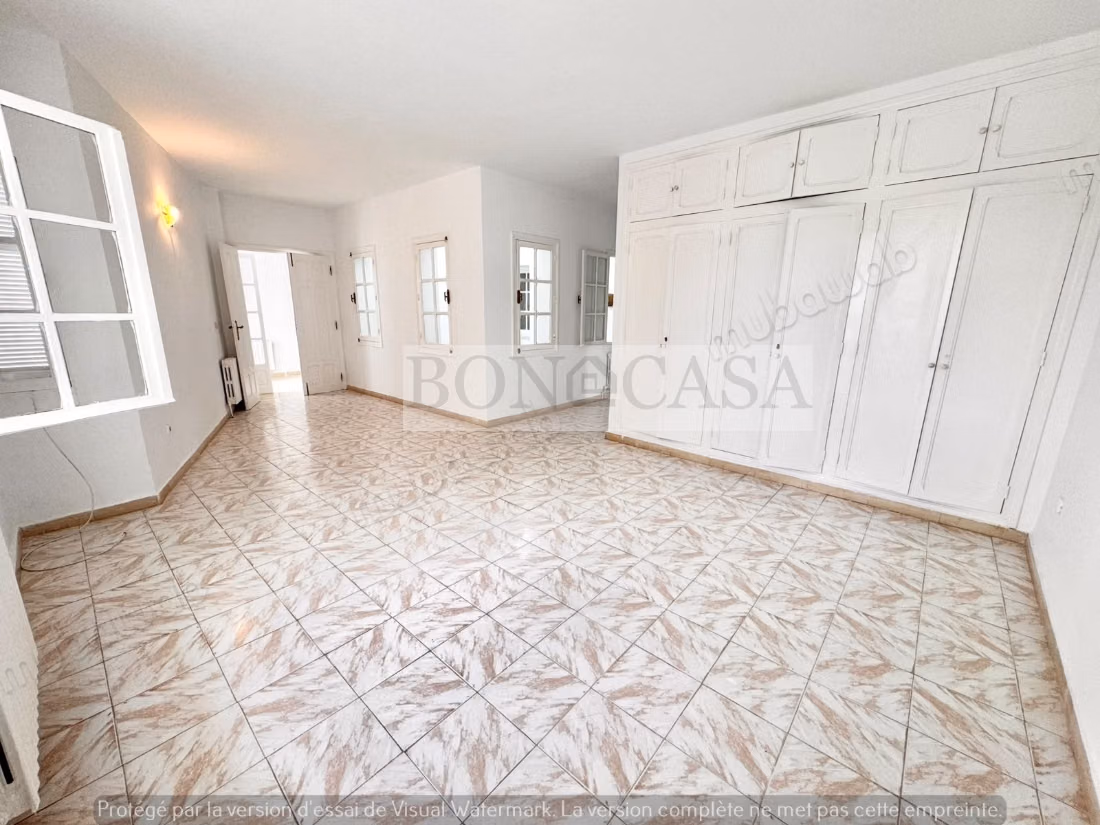 Villa S6 avec jardin à louer à Gammarth