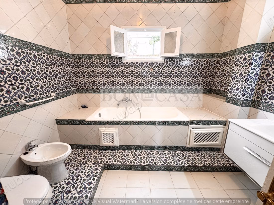 Villa S6 avec jardin à louer à Gammarth