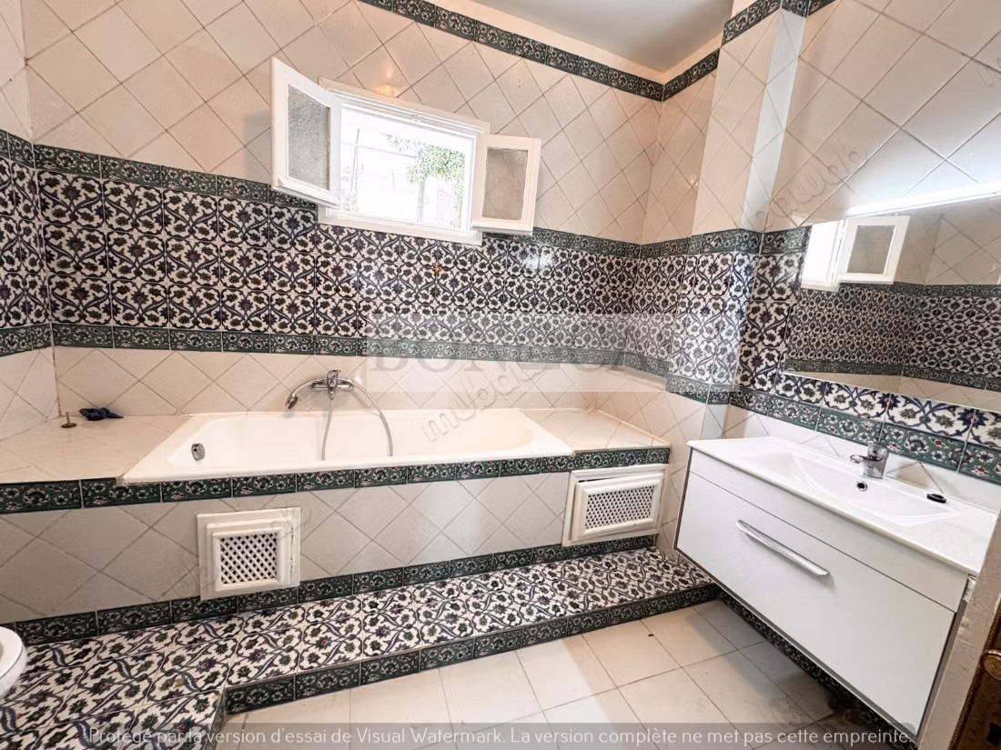 Villa S6 avec jardin à louer à Gammarth