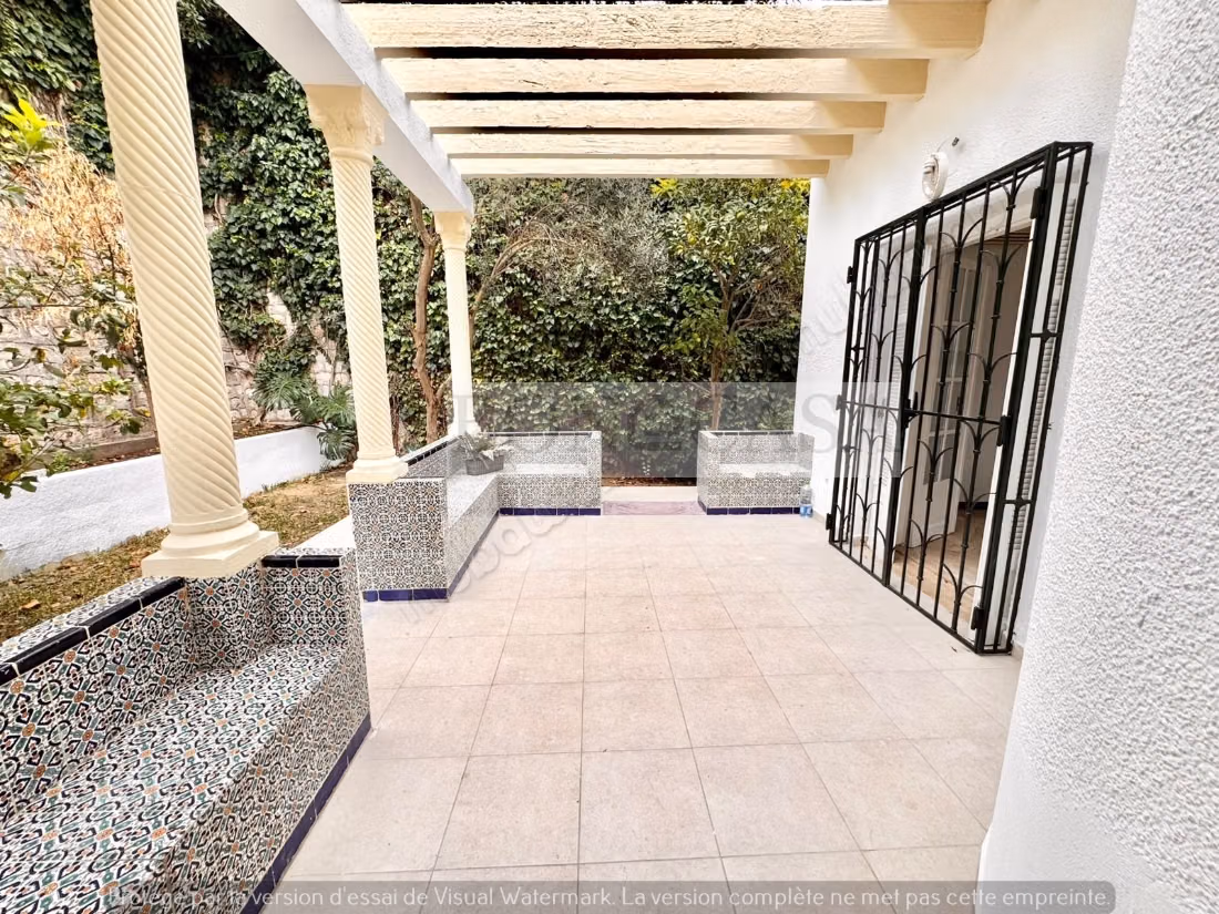 Villa S6 avec jardin à louer à Gammarth