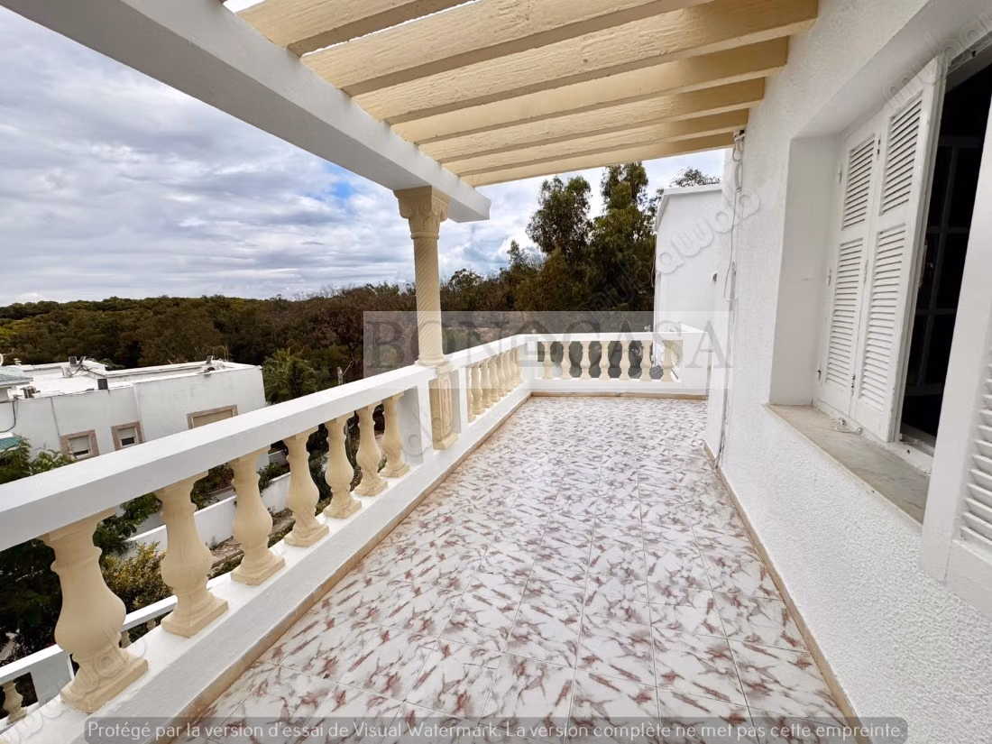Villa S6 avec jardin à louer à Gammarth