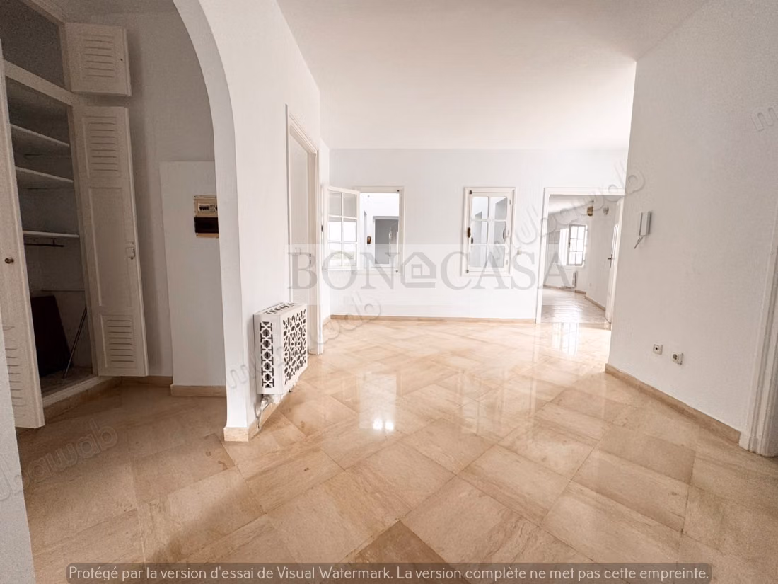 Villa S6 avec jardin à louer à Gammarth