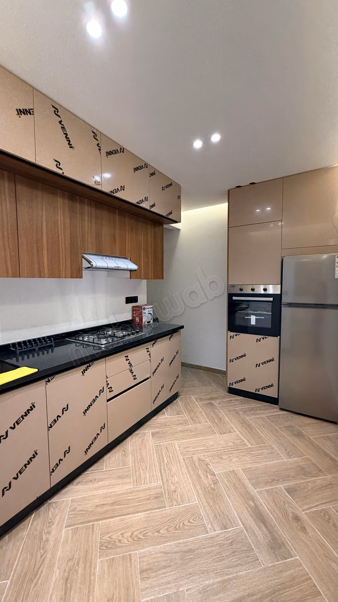 Studio neuf à louer pour longue durée