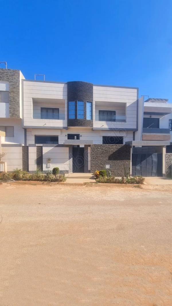 Villa de luxe à vendre à Alliance Mehdia 
Kénitra