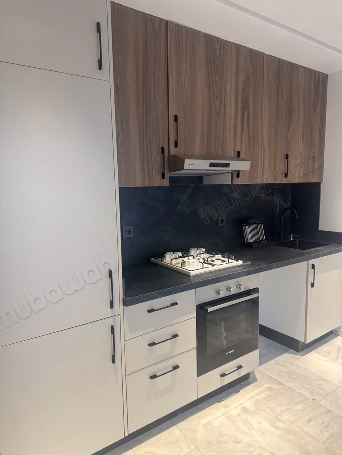 Location d'un appartement à Route Casablanca. 
1 Pièce. 
Ascenseur