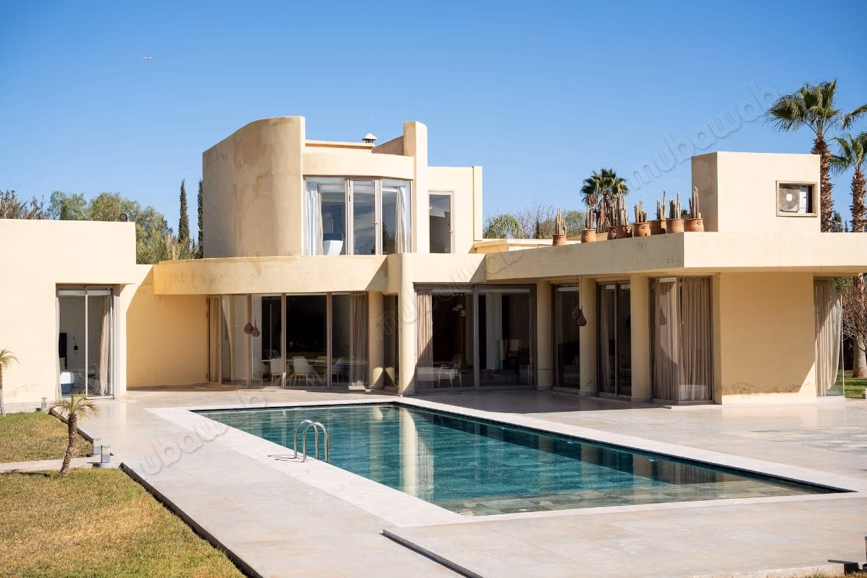 Magnifique villa à vendre à Tassoultante. 7 grandes pièces. Bien meublé