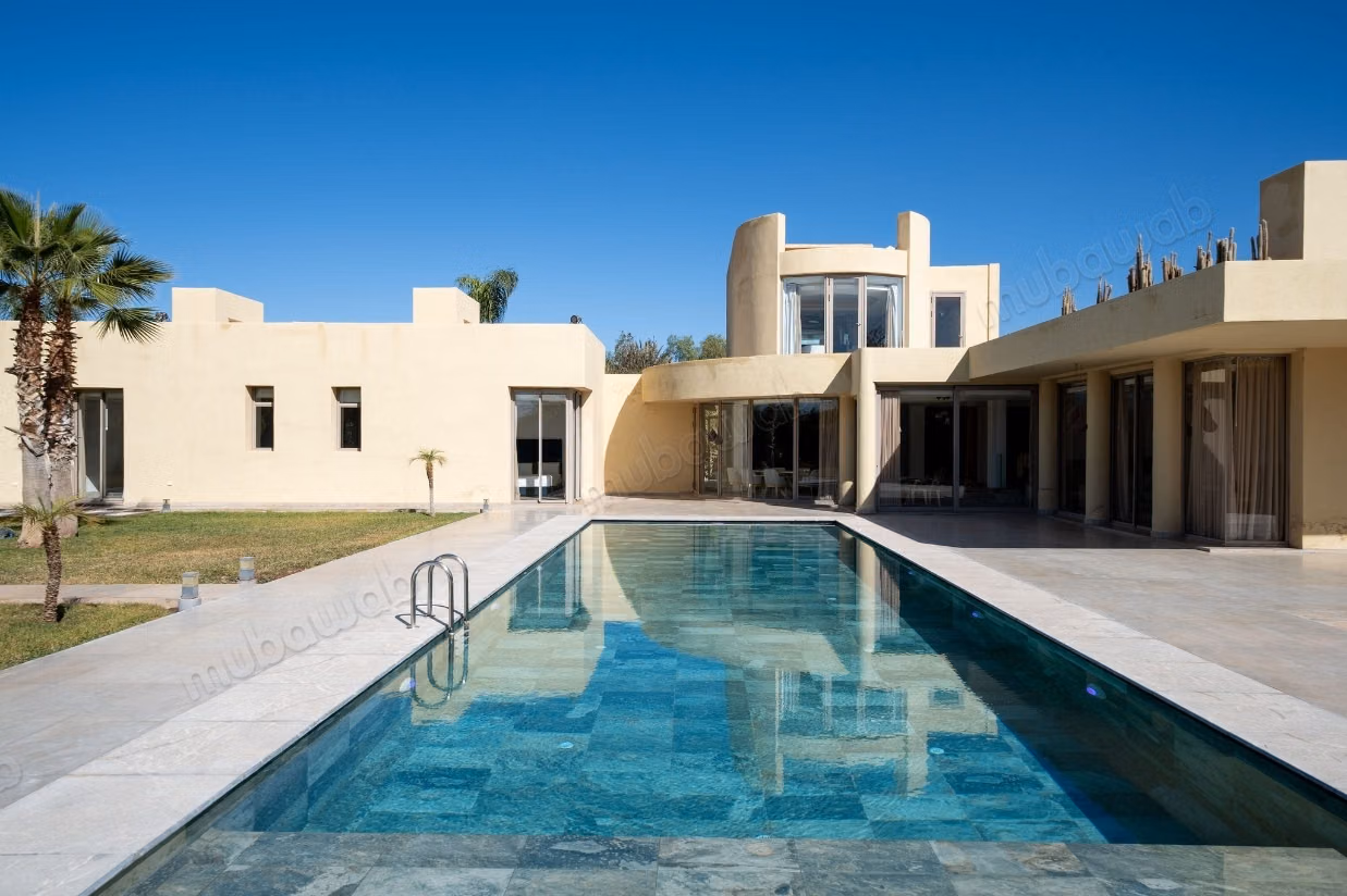 Magnifique villa à vendre à Tassoultante. 7 grandes pièces. Bien meublé