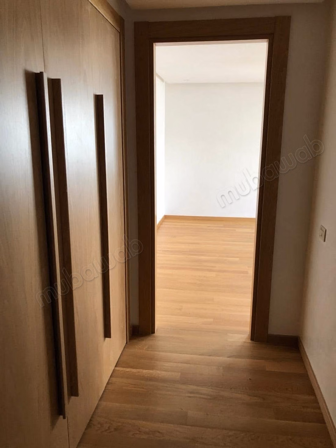 Très bel appartement en location à Casablanca Marina.
Superficie 170 m².
Terrasse et ascenseur