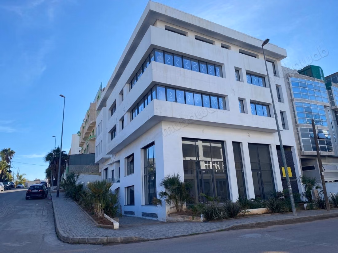 Vend immeuble plateaux bureaux à Sidi Maarouf