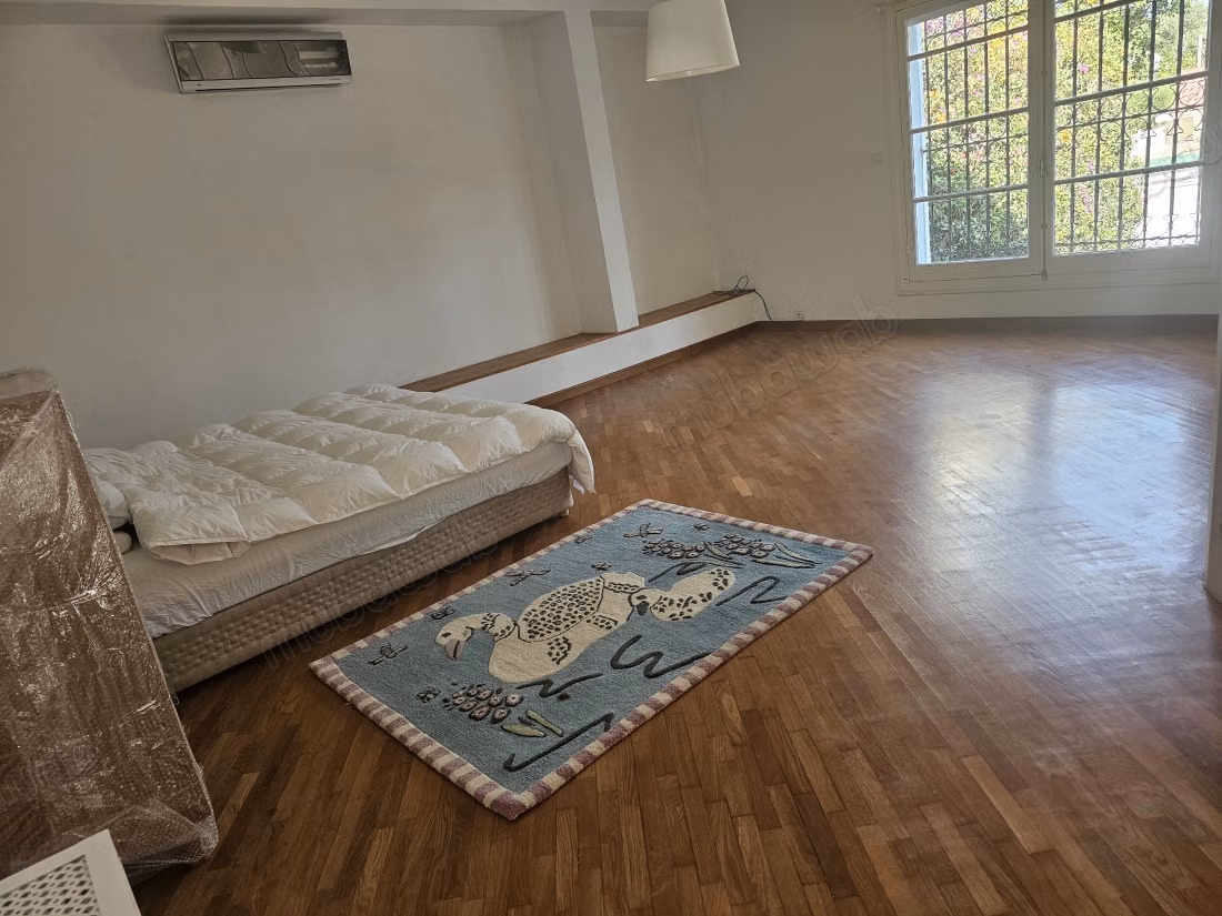 A louer belle villa contemporaine piscine 
ANFA SUP