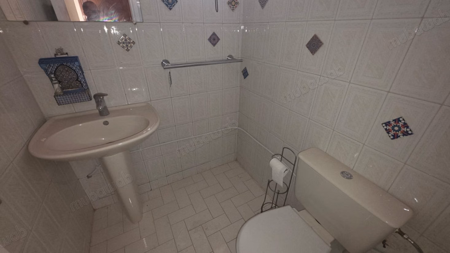 Appartement en vente à Agdal. 
Surface totale 223 m². 
Terrasse et ascenseur
