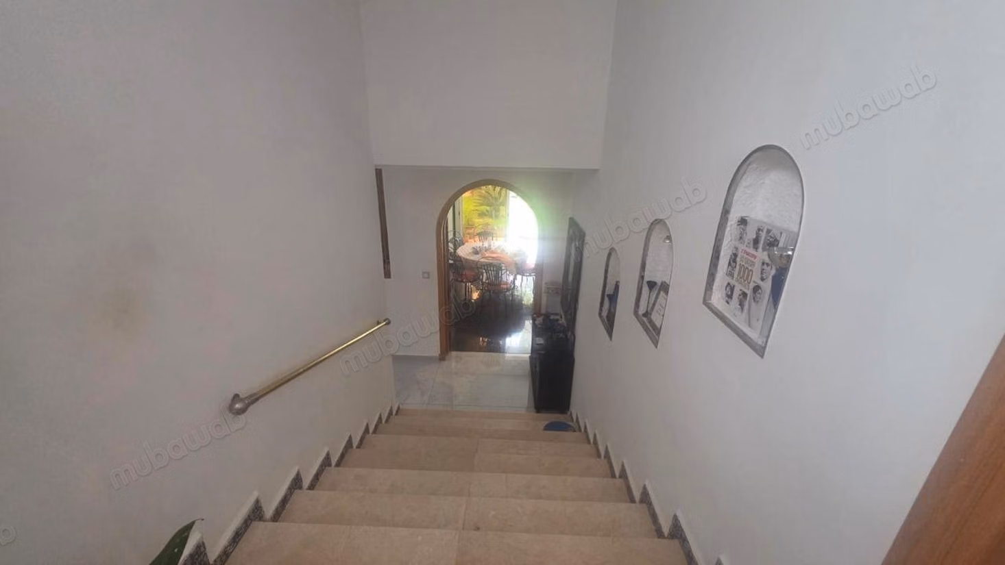 Magnifique villa à vendre à Rabat. Surface de 450 m². Cheminée et climatisation