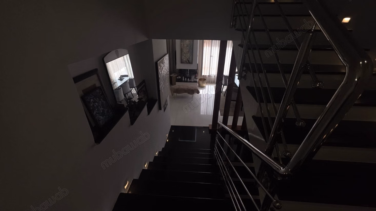 Maison de luxe à vendre à Temara. 
Surface totale 500 m². 
Piscine et air conditionné
