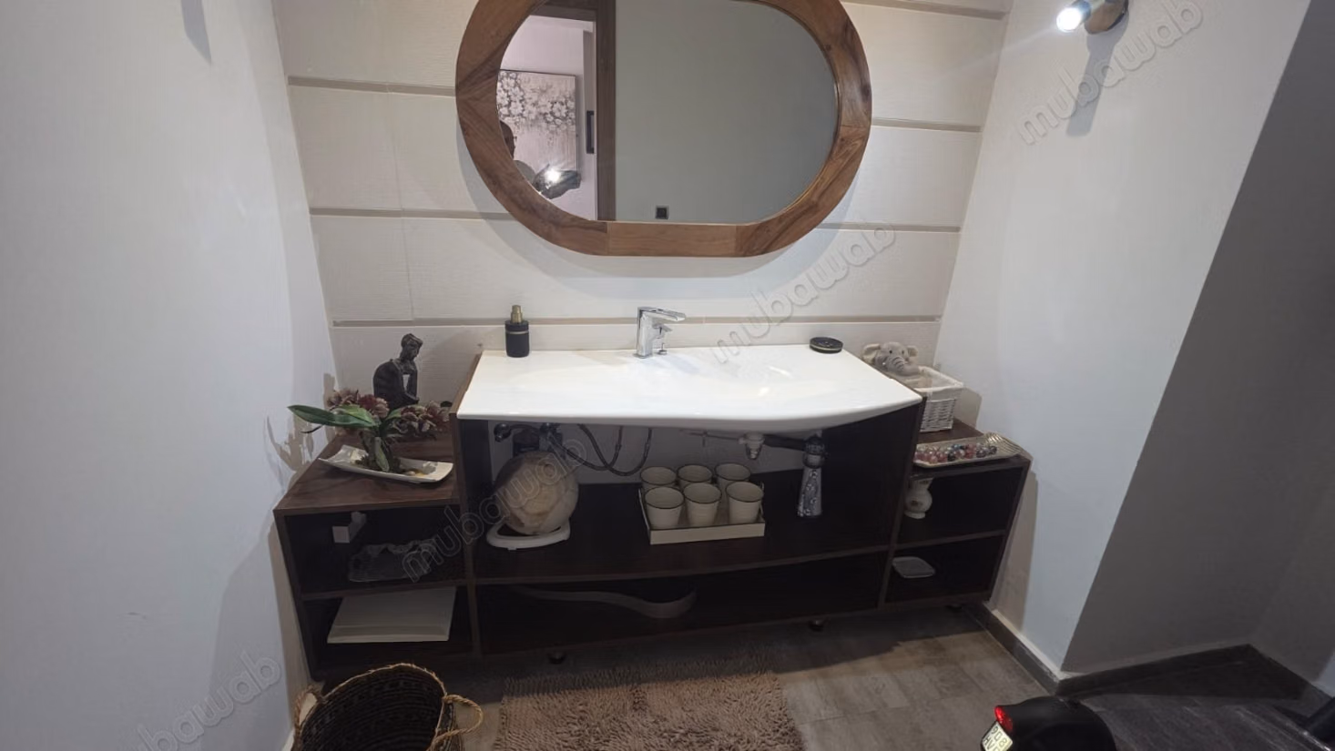 Maison de luxe à vendre à Temara. 
Surface totale 500 m². 
Piscine et air conditionné
