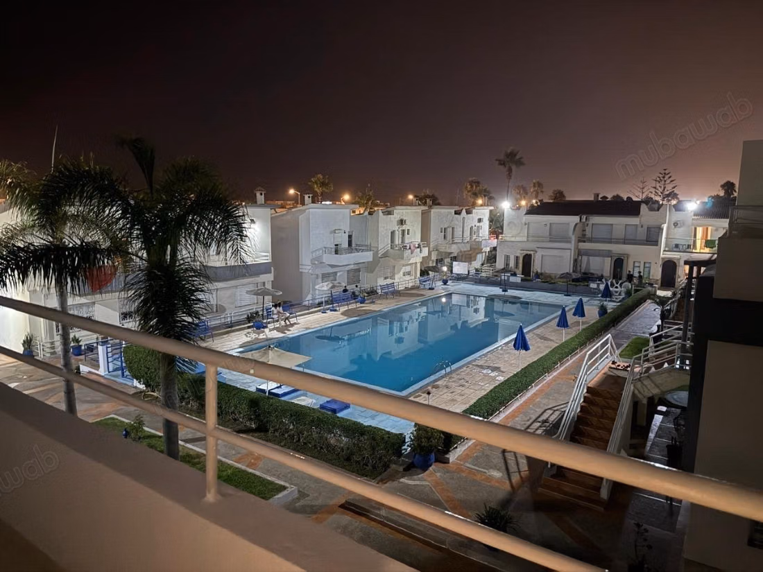 Appartement en location à Harhoura. 2 chambres agréables. Bien meublé