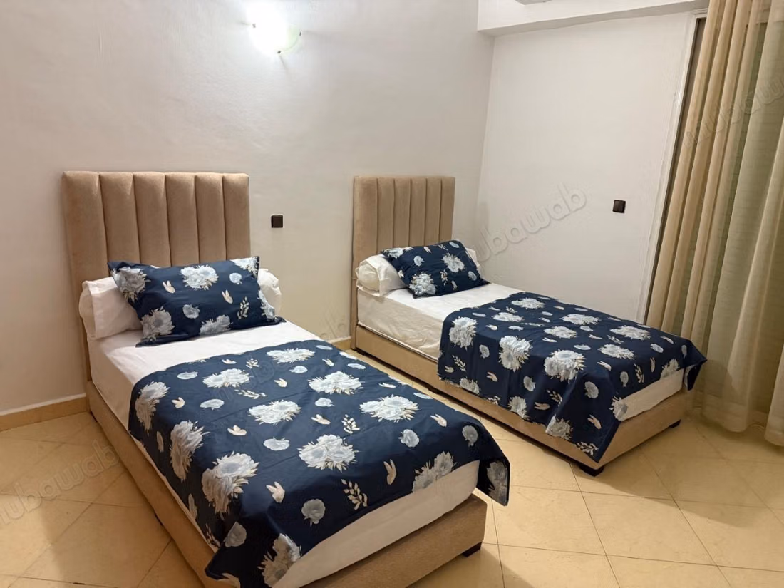Appartement en location à Harhoura. 2 chambres agréables. Bien meublé