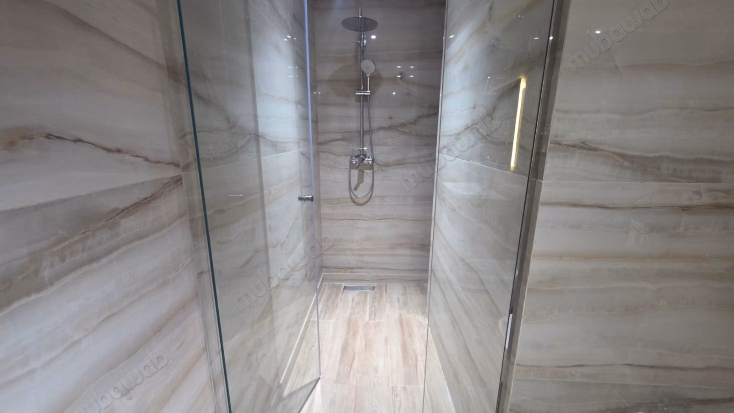 Très bel appartement en location à Agdal. 
Surface totale 170 m². 
Parking et ascenseur