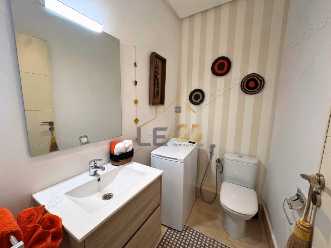 Furnished apartment of 93 m², 2 terraces in Semlalia