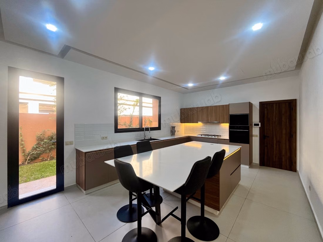 Nieuwe moderne villa in Amelkis, Marrakech