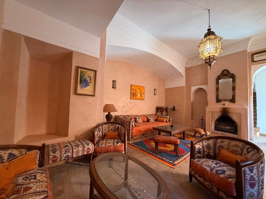 Riad d'architecte en résidence sécurisée – bd Mohammed VI