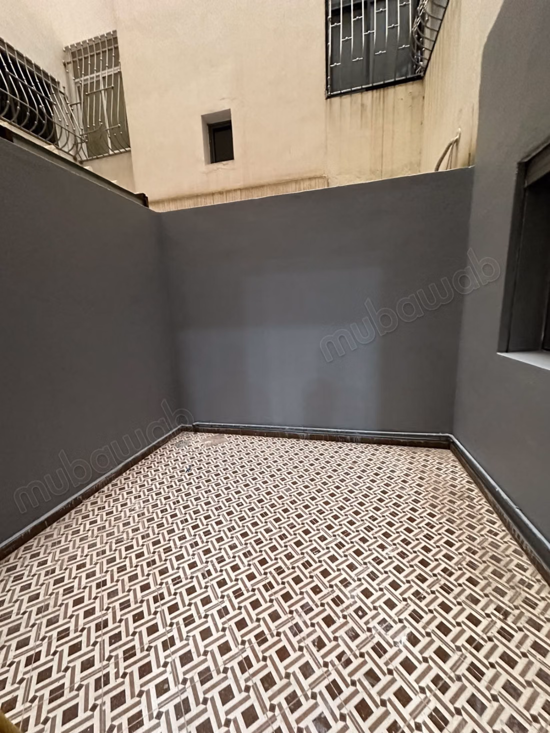 En alquiler: Apartamento nuevo y vacío en Mesnana Golf
