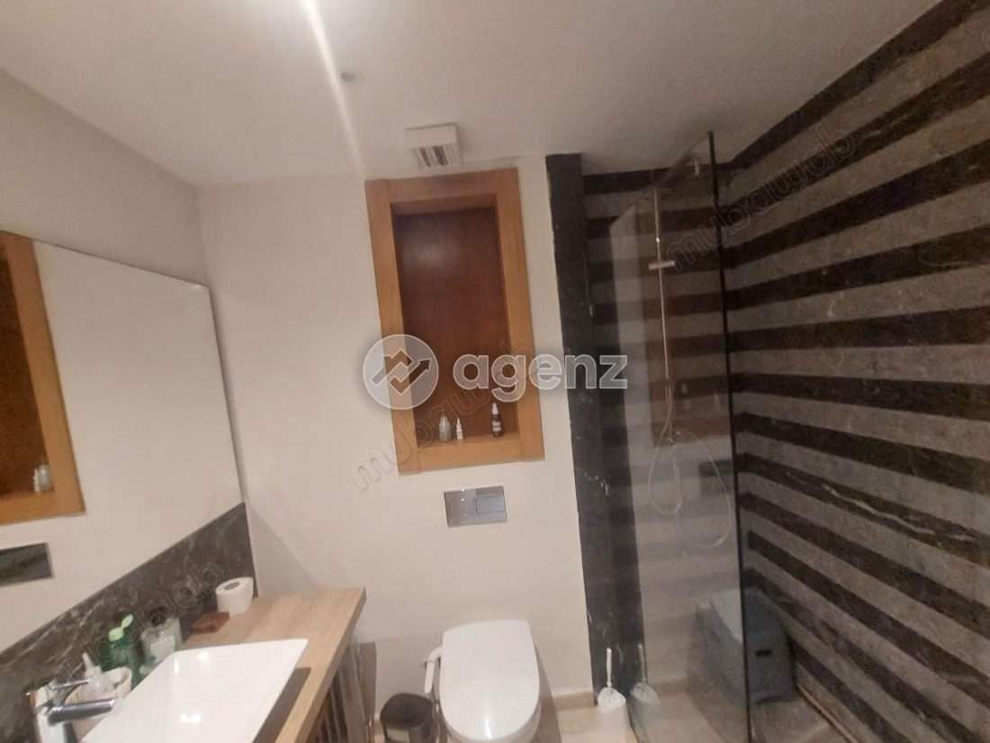 Appartement à vendre 141 m², 2 chambres 
Autre Dar Bouazza